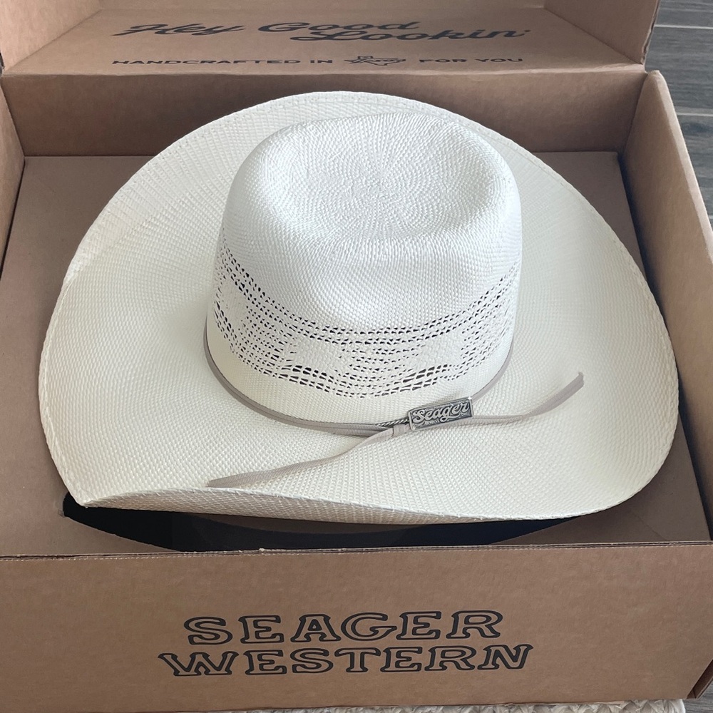 Seager Western Men’s White Straw Cowboy Hat with Band